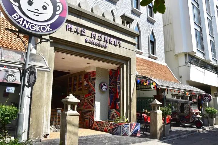 Бангкок: Mad Monkey Hostel Bangkok @ Rambuttri Village Khaosan Area
