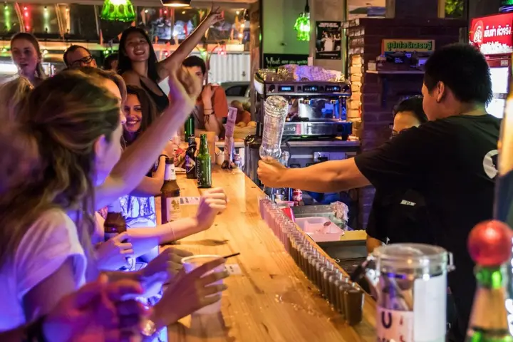 Бангкок: Mad Monkey Hostel Bangkok @ Rambuttri Village Khaosan Area