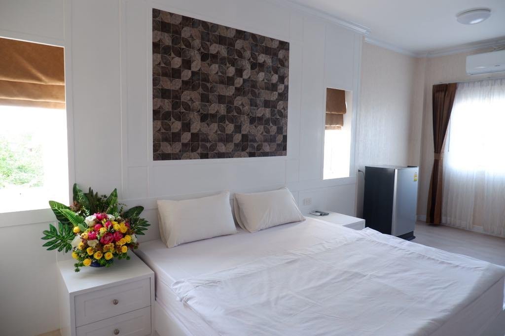 Пхуттхаисонг: Crystal Place Prathai