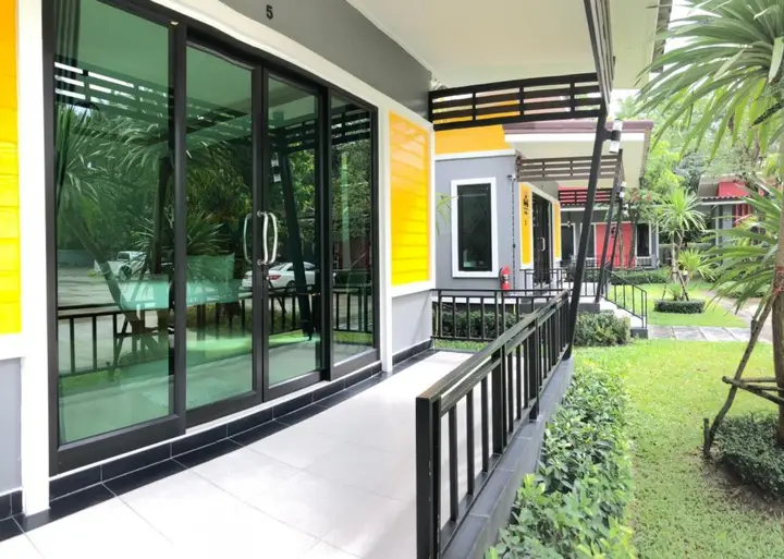 Лансака: Chang Puak Resort Ronphiboon Nakornsrithamarat