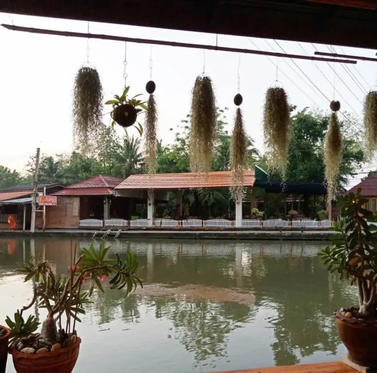 Ампхава: Baan Pitumata Amphawa