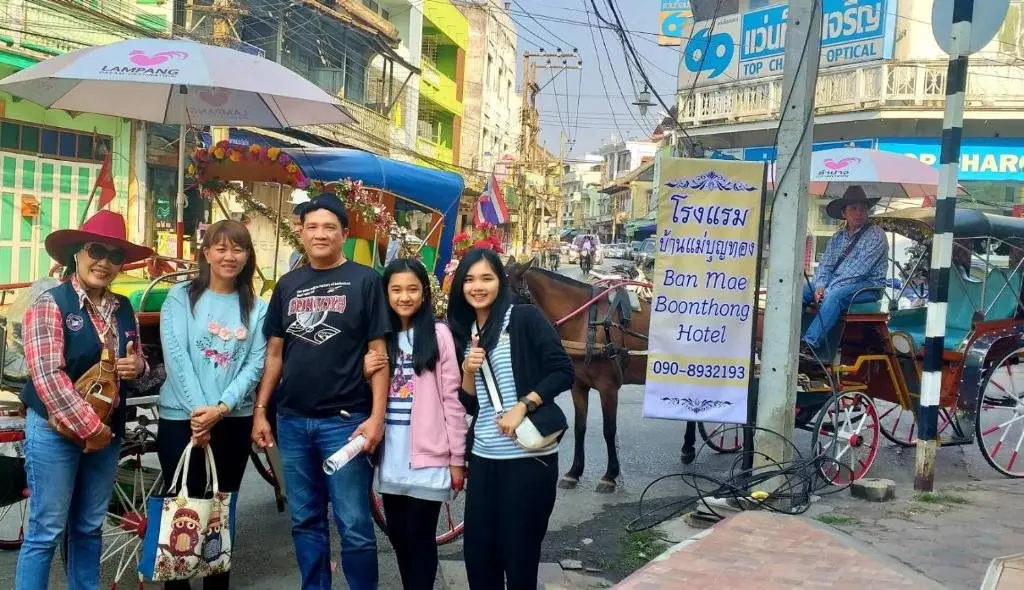Лампанг: Ban Mae Boonthong