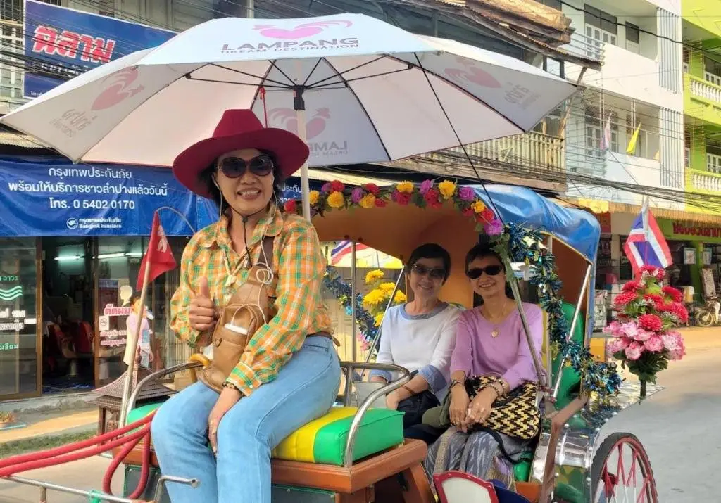 Лампанг: Ban Mae Boonthong