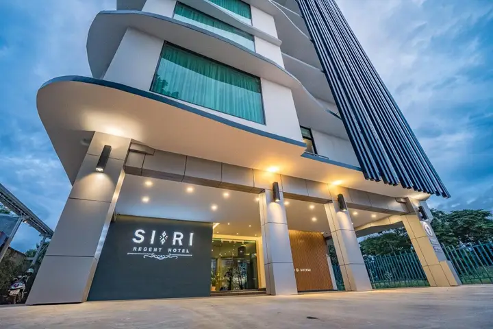 Нахон Фаном: Siri Regent