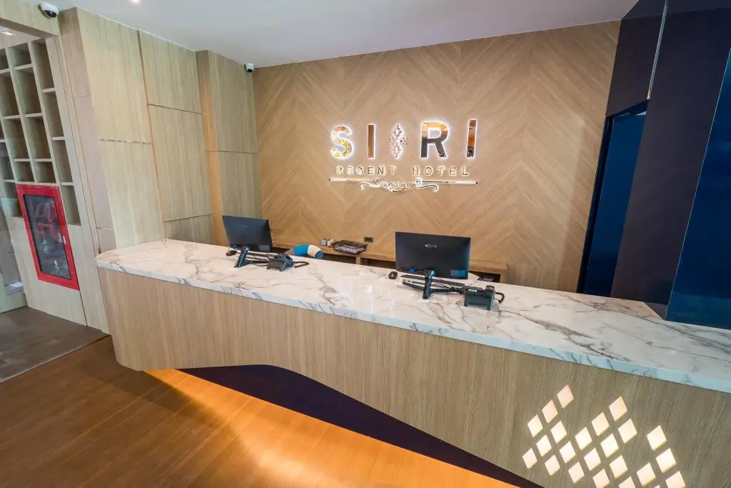 Нахон Фаном: Siri Regent