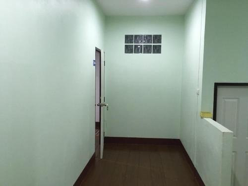 Прачуапкхирикхан: Y and N House