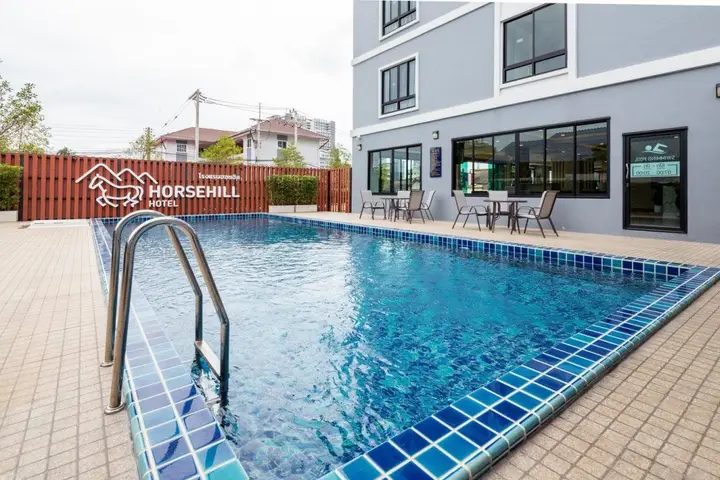 Сирача: Horsehill Hotel Sriracha