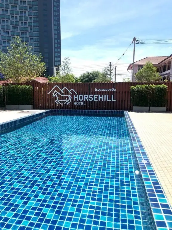 Сирача: Horsehill Hotel Sriracha