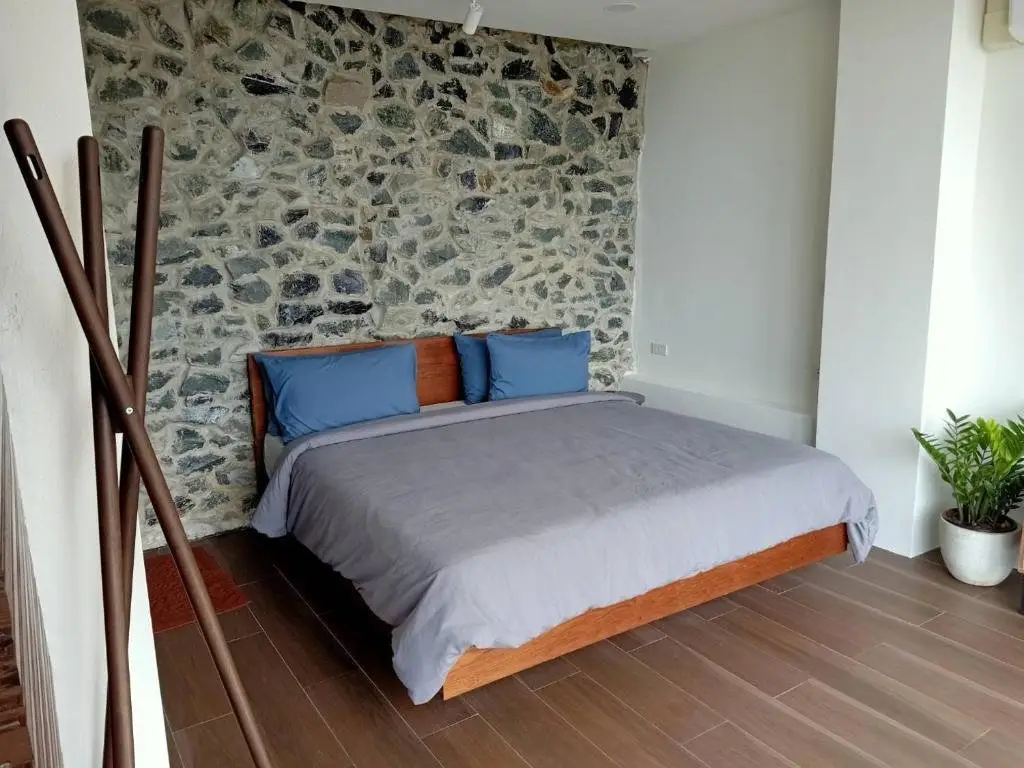 Лем Синг: Anatta The Cliff House