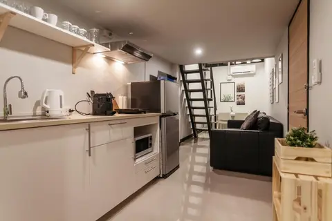 S1 Large Duplex Silom 3 Beds, Full Kitchen WIFI — фото 1