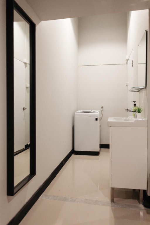 Бангкок: S1 Large Duplex Silom 3 Beds, Full Kitchen WIFI