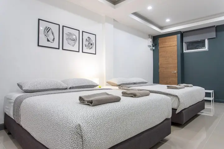 Бангкок: P1 Silom Pan large room full kitchen WIFI 4-6pax