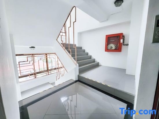 Бангкок: RoomQuest Ladprao Soi 1