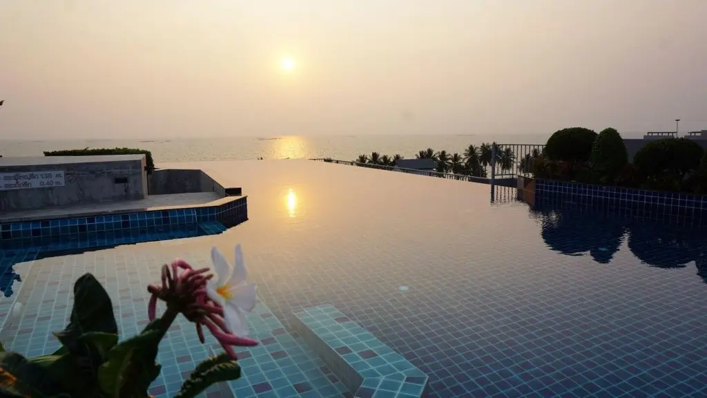 Чонбури: The Patio @BANGSAEN Luxury see view room
