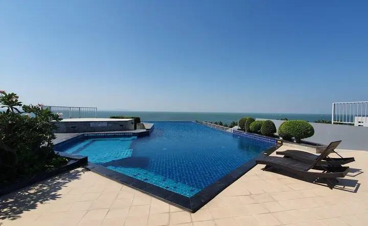 Чонбури: The Patio @BANGSAEN Luxury see view room