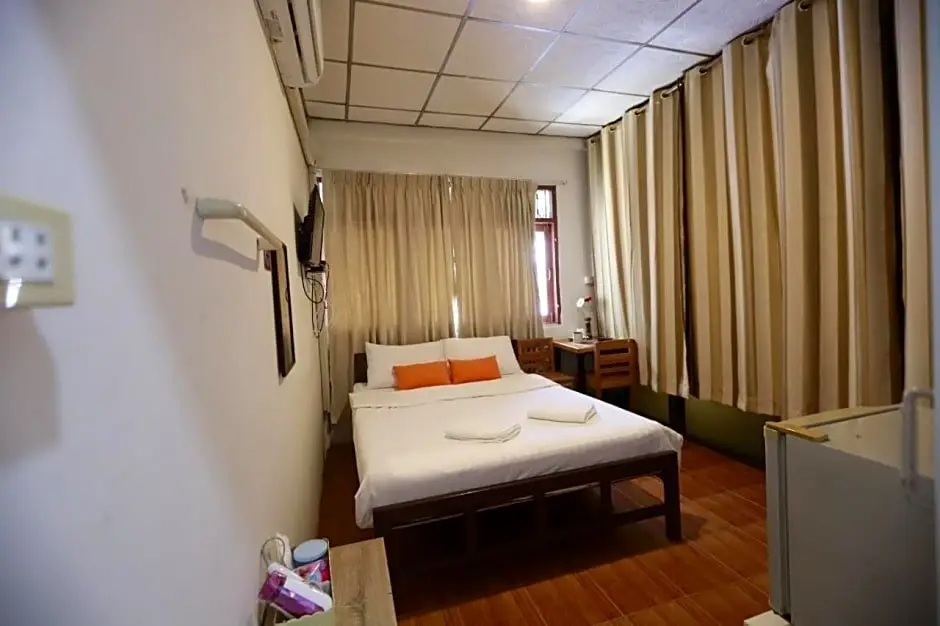 Бангкок: Banana hostel (Don Muang)