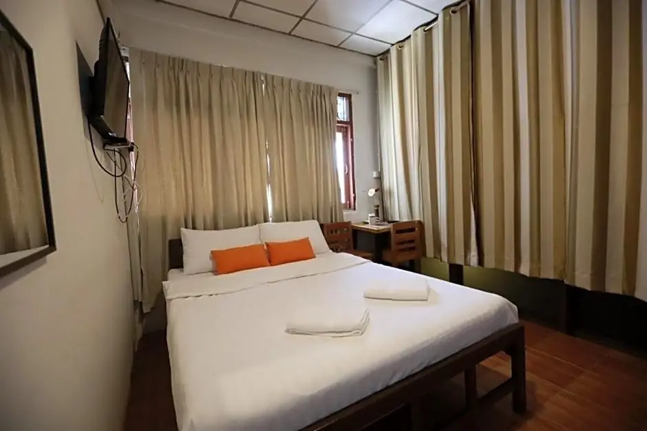 Бангкок: Banana hostel (Don Muang)
