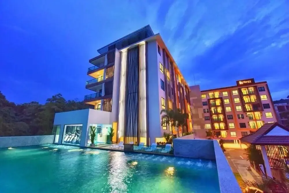 Тхаланг: Safari 39sqm 1br Apartment Pool Walk to Naiyang Beach