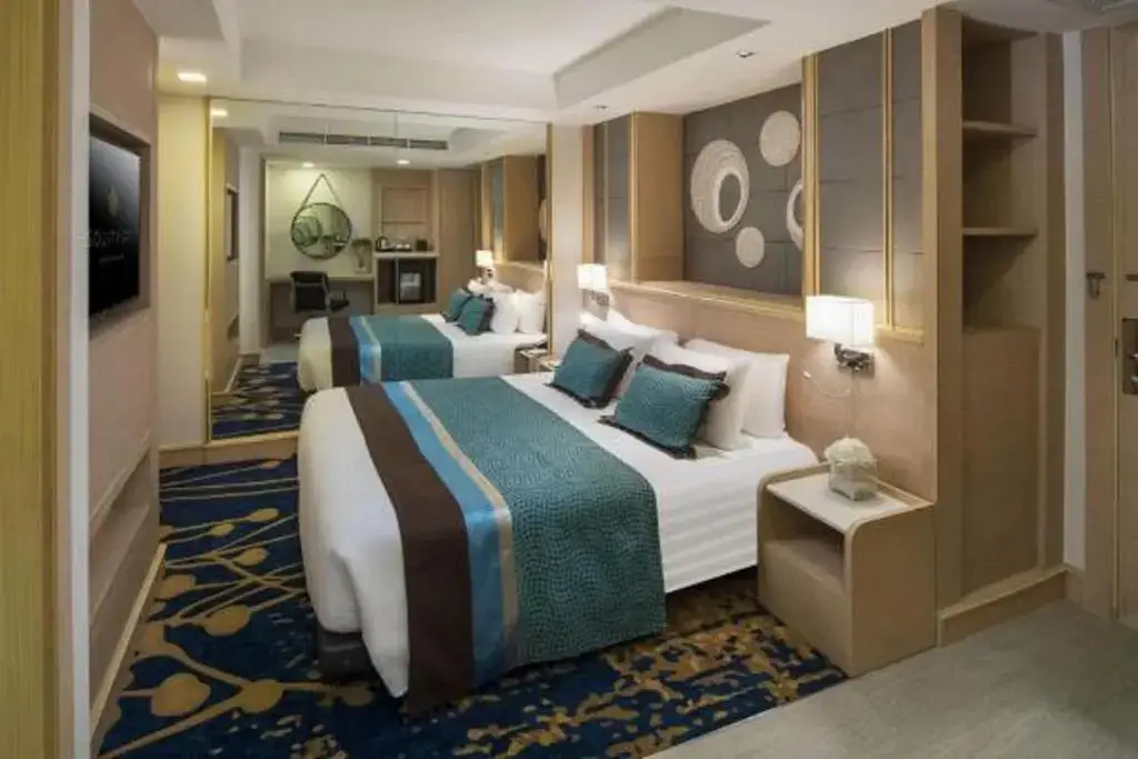 Бангкок: Solitaire Club Sky Bangkok
