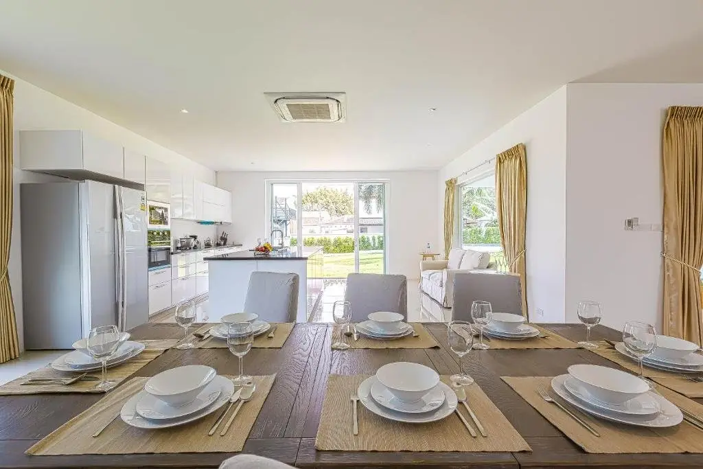 Хуахин: Amazing 6 Bedroom Pool Villa ED60