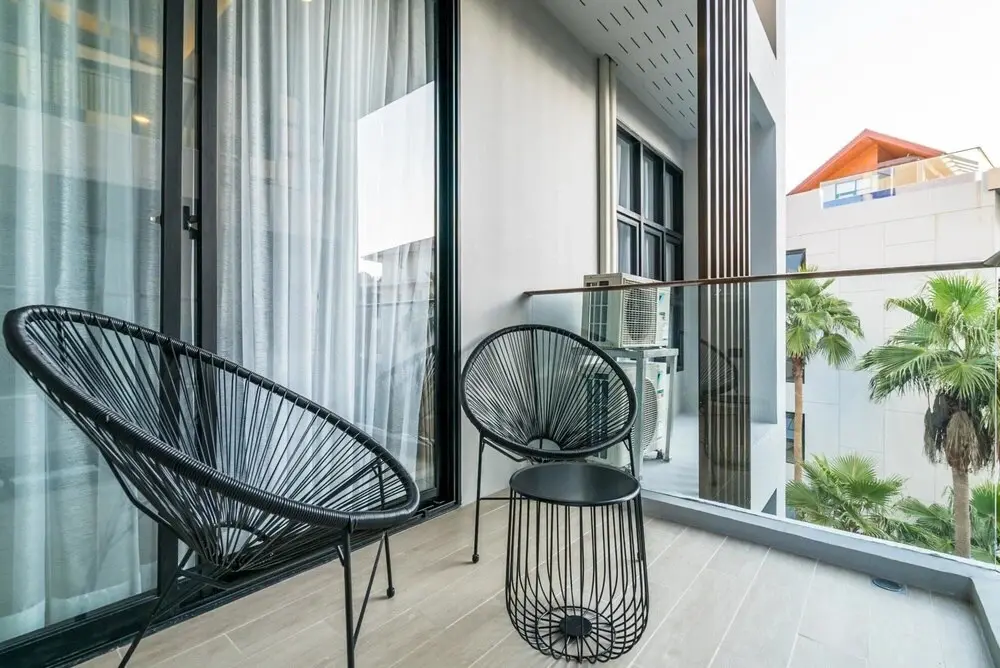 Тхаланг: Palmyrah Surin - 300 Meters to the Beach Brand new Luxury Condo
