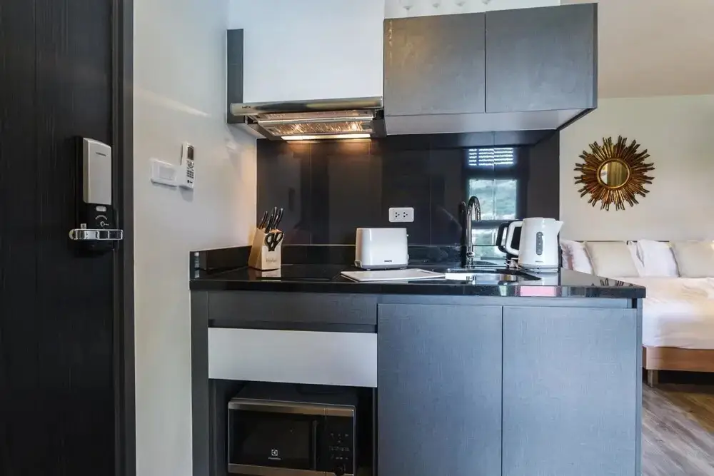 Кату: D263 - Mountain View 7th Floor Studio With Pool gym Central Patong