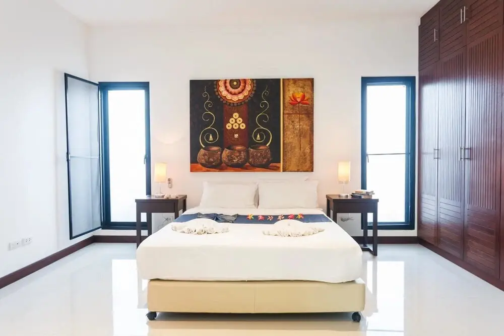 Муанг: Frangipani Villa in Nai Harn - 5 Bedroom Private Pool With Garden and Pizza Oven