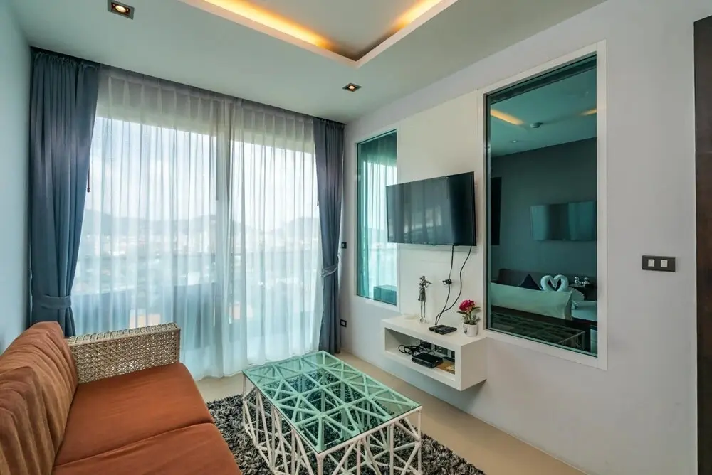 Кату: Et703 - Patong Great Condo for 4 People Open View Shuttle Pool and gym