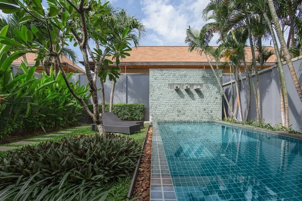 Муанг: Villa Aru by Tropiclook: Onyx style Nai Harn beach