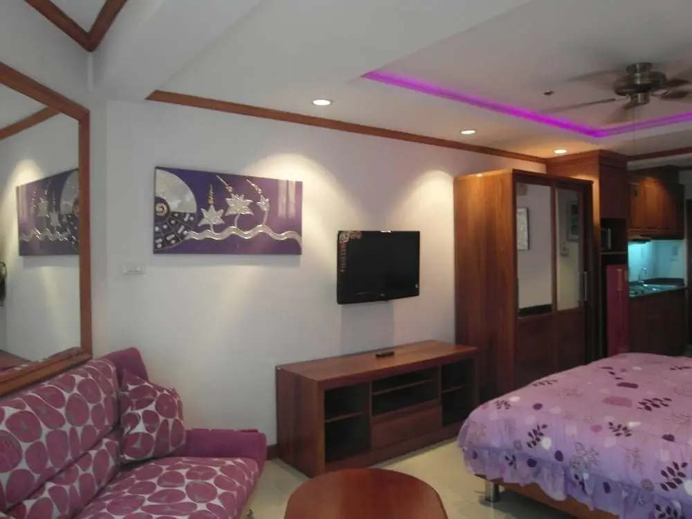 Паттайя: Jomtien Beach Condominium A3 Floor 11 Room 19