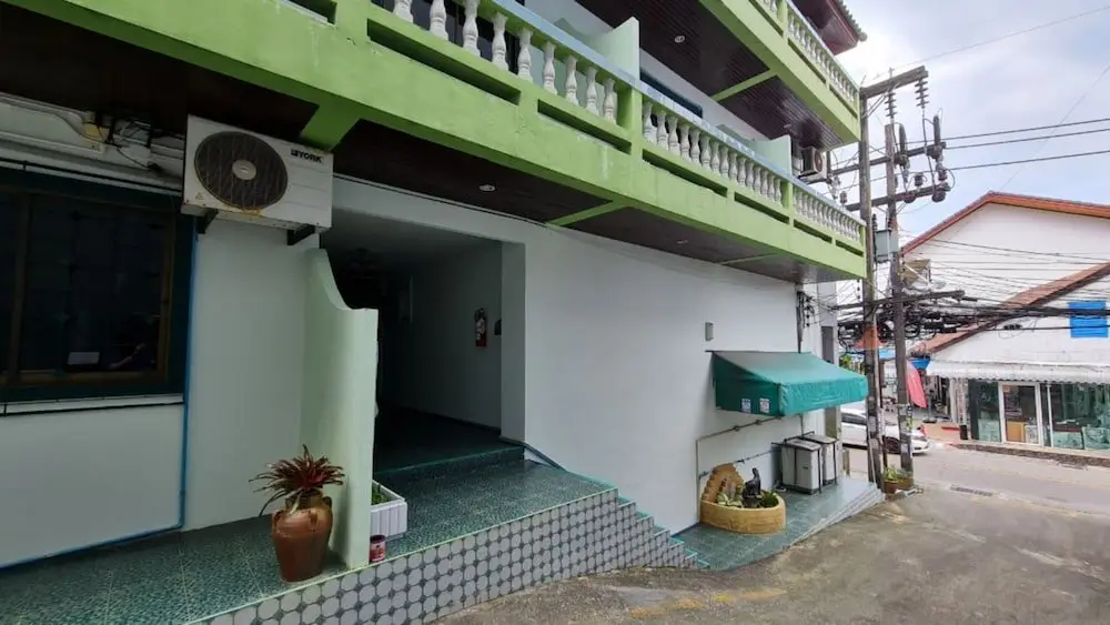 Кату: Pichnaree Guest House