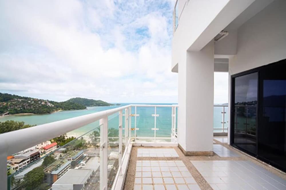 Кату: Patong Tower Beach Apartment By Seesea