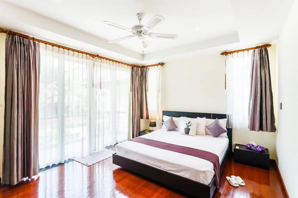 Тхаланг: Baan Kaja villa, walk to Surin and BangTao beach. Private pool.