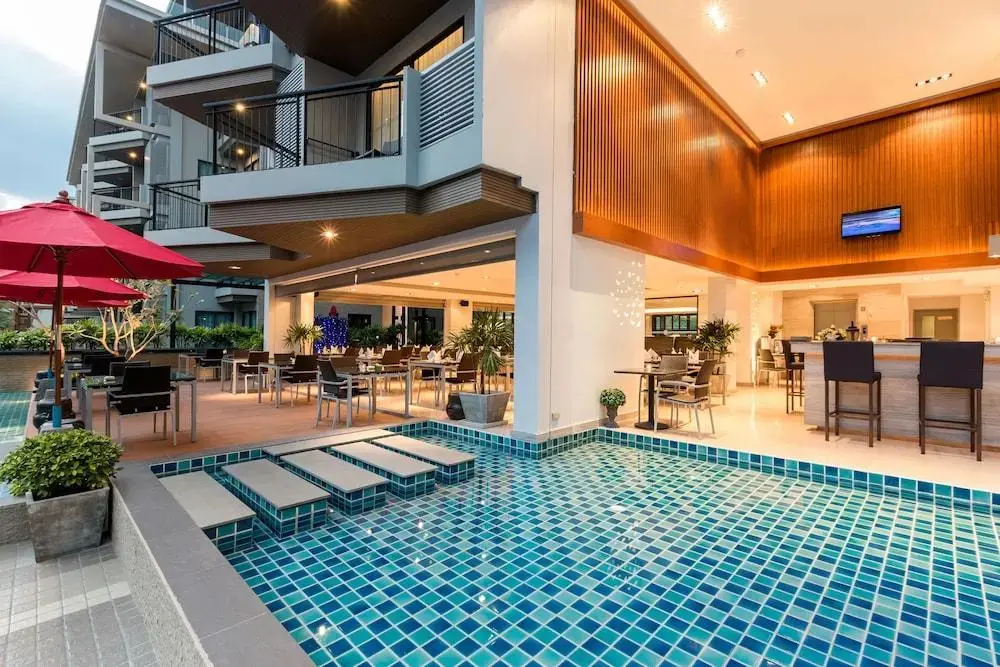 Кату: The Charm Resort Phuket