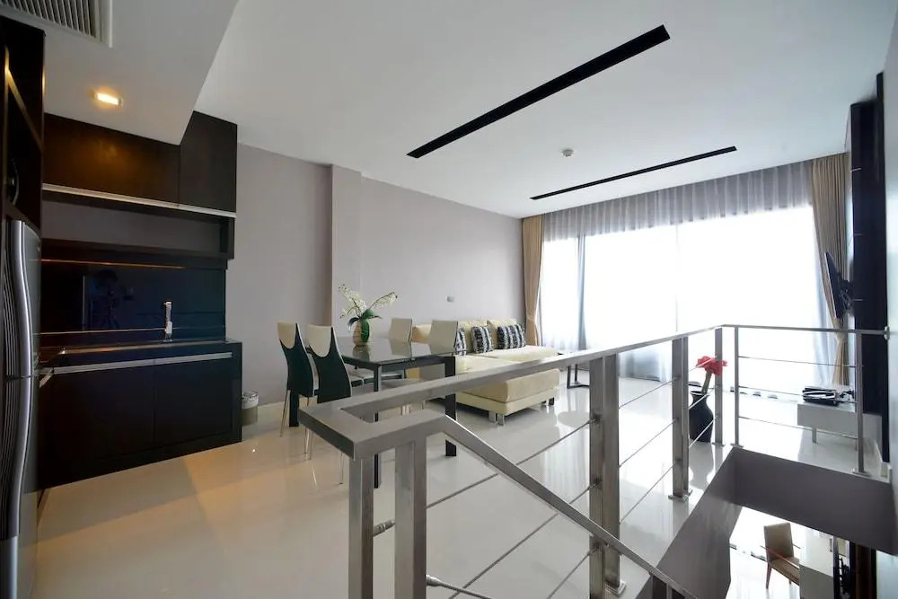 Кату: The Charm Resort Phuket