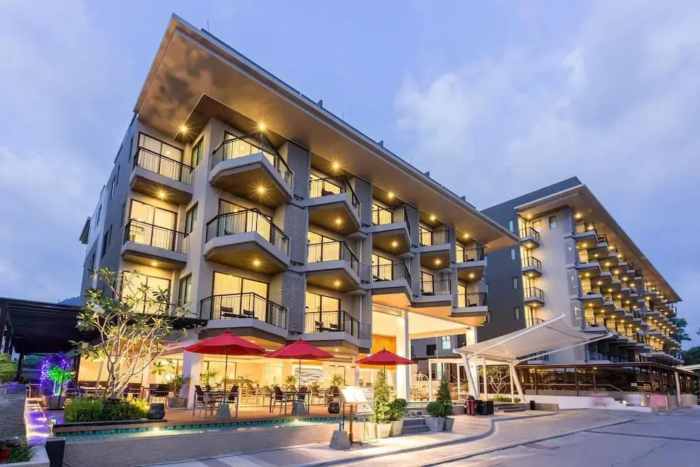 Кату: The Charm Resort Phuket