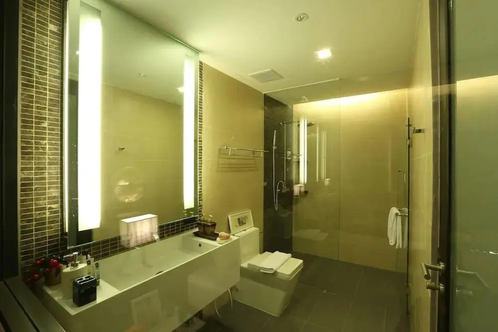 Кату: The Charm Resort Phuket