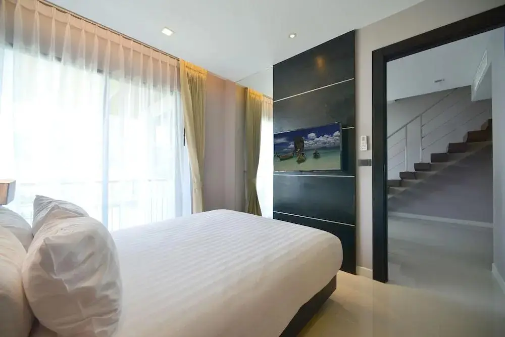 Кату: The Charm Resort Phuket
