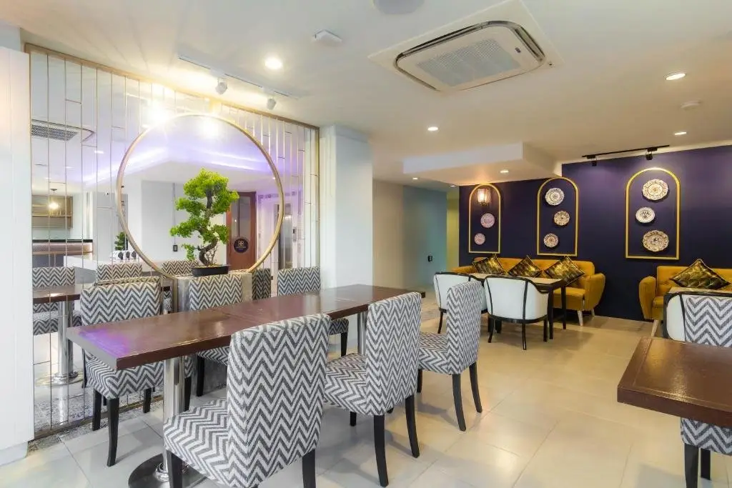 Муанг: Montree Phuket Hotel