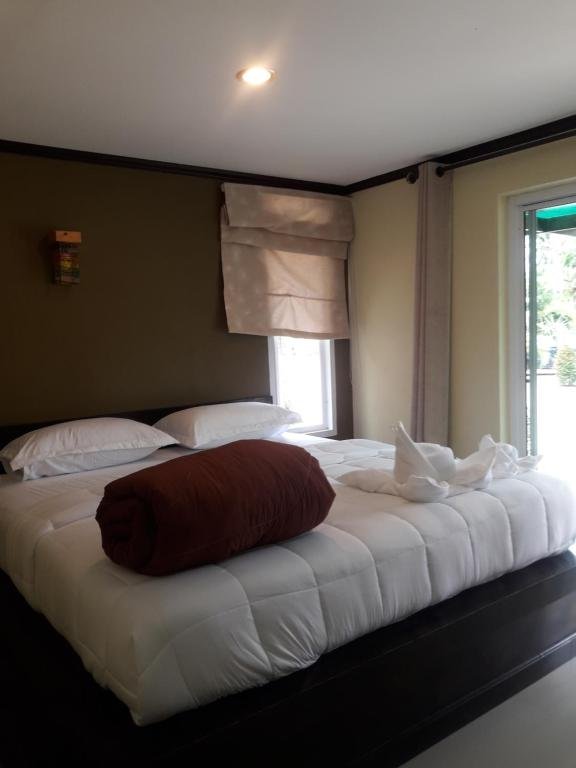 Pathio: Lung Pod 9 resort