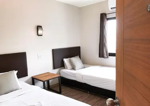 C and C Nan Hostel — фото 1