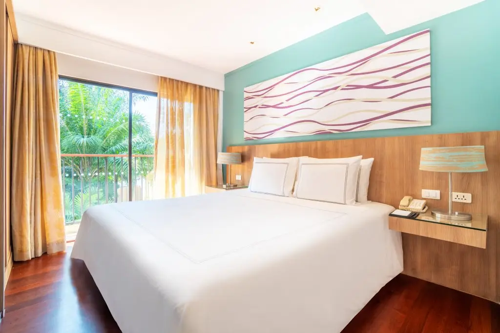 Кату: Отель Radisson Resort and Suites Phuket