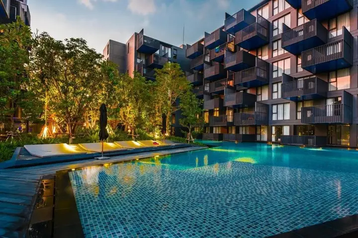 Кату: The Deck Patong by VIP