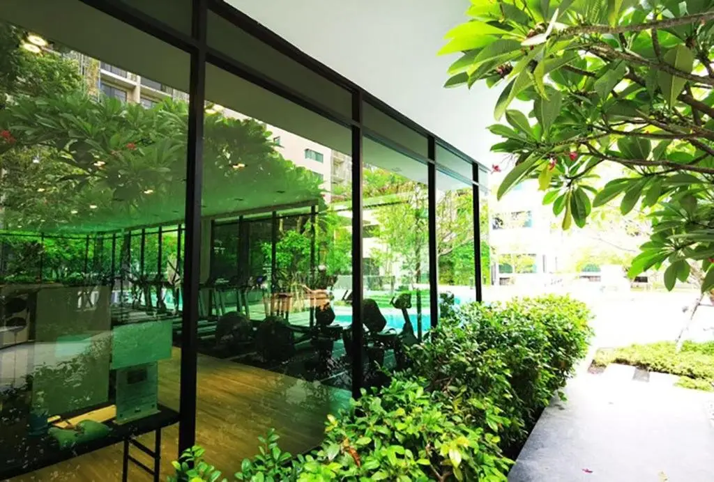 Blossom Sathorn Hospitality （曼谷高端酒店公寓） — фото 1
