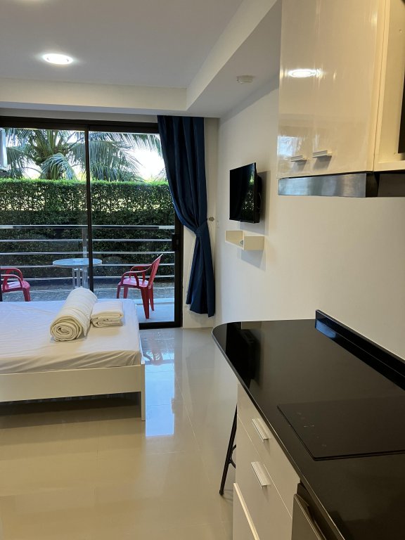 Тхаланг: Апартаменты 777 Вeach Condo