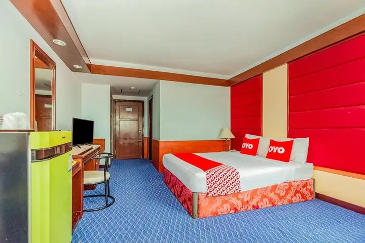 Сураттхани: Grand Thara Hotel by OYO Rooms
