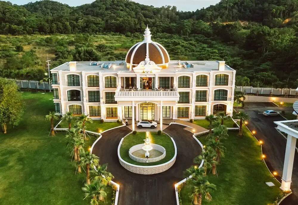Банг-Саре: Grand Lord Hotel& Residence