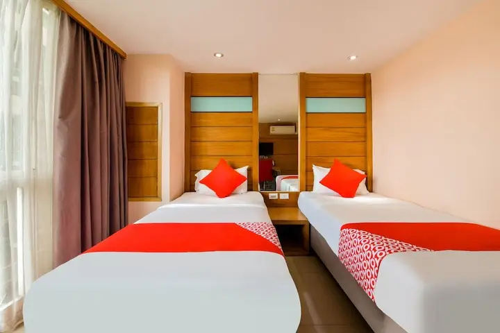 Паттайя: OYO 143 Dday Resotel Pattaya Hotel