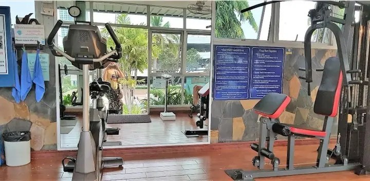 Паттайя: Jomtien Beach Fully Equipped Condominium 3rd Floor Apartment