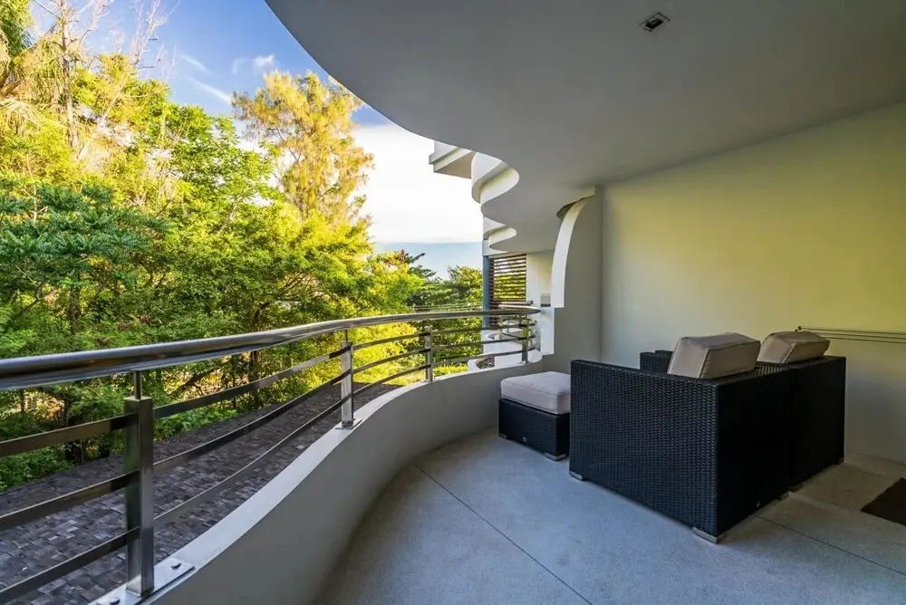 Кату: N308 - Walk to the Beach Apartment in Kamala Pool gym Parking